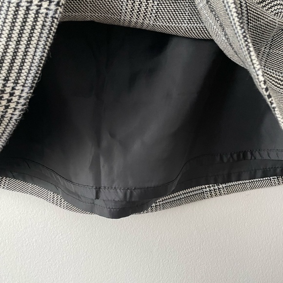 NWOT Monki Houndstooth and Checkered Mini Skirt Size 10 - Picture 6 of 8